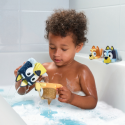 Familia bluey tazas vierte agua