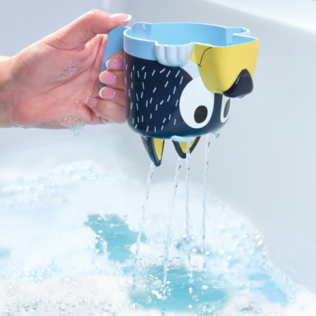 Familia bluey tazas vierte agua