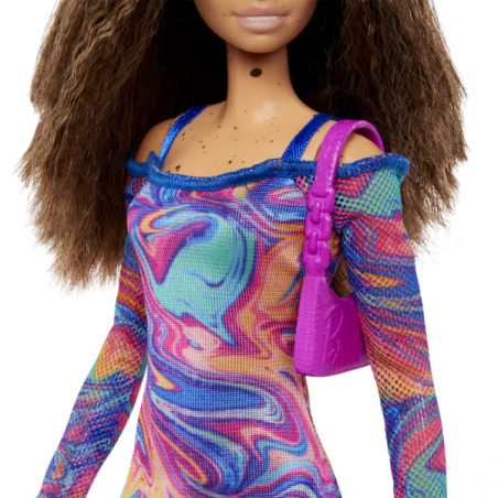 Barbie fashionista vestido estampado marmol